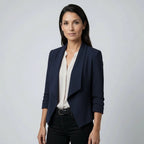 Taillierter Kurzblazer für Damen mit Schalkragen in offenem Schnitt