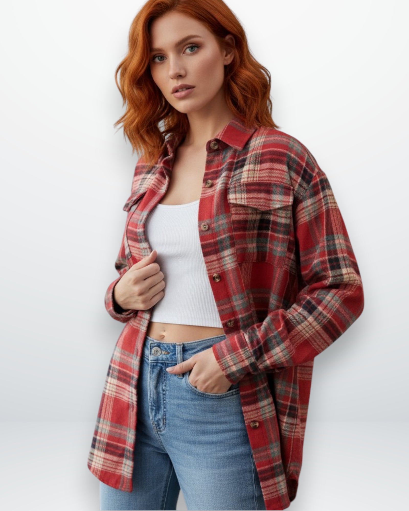 Kariertes Hemd für Damen mit langen Ärmeln und Brusttaschen mit Patte