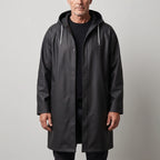 Langer Regenponcho mit Kapuze in Schwarz