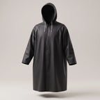 Langer Regenponcho mit Kapuze in Schwarz – Ansicht 7