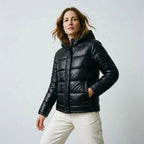 Leichte Damen-Steppjacke mit Kapuze – Ansicht 3 - Schwarz