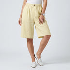 Bermudashorts für Damen aus Leinen in knielanger Form im weiten Schnitt Beige 9