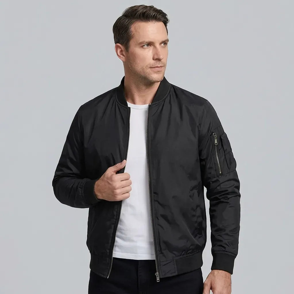 Bomberjacke für Herren im Slim Fit mit leichten Wattierungen für die Übergangszeit Schwarz 5