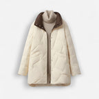 Leichte Damenjacke mit warmer Füllung und wellenförmiger Steppung - mittellang