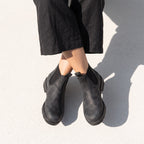 Chelsea Stiefeletten für Damen aus Glattleder mit flacher Sohle Grau 4