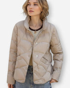 Steppjacke für Damen mit hohem Kragen im kurzen Stil