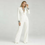 Eleganter Jumpsuit für Damen mit Wickeloptik und langen Ärmeln