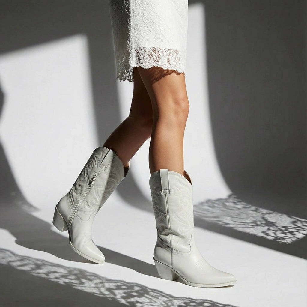 Metallische Cowboy-Stiefel für Damen im modernen Design