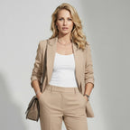 Eleganter Anzug für Damen mit Blazer und Hose im geraden Schnitt