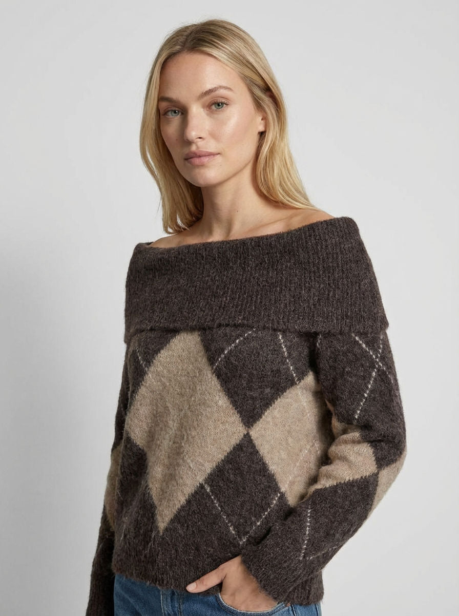 Kuscheliger Pullover für Damen mit schulterfreiem Design und Rautenmuster