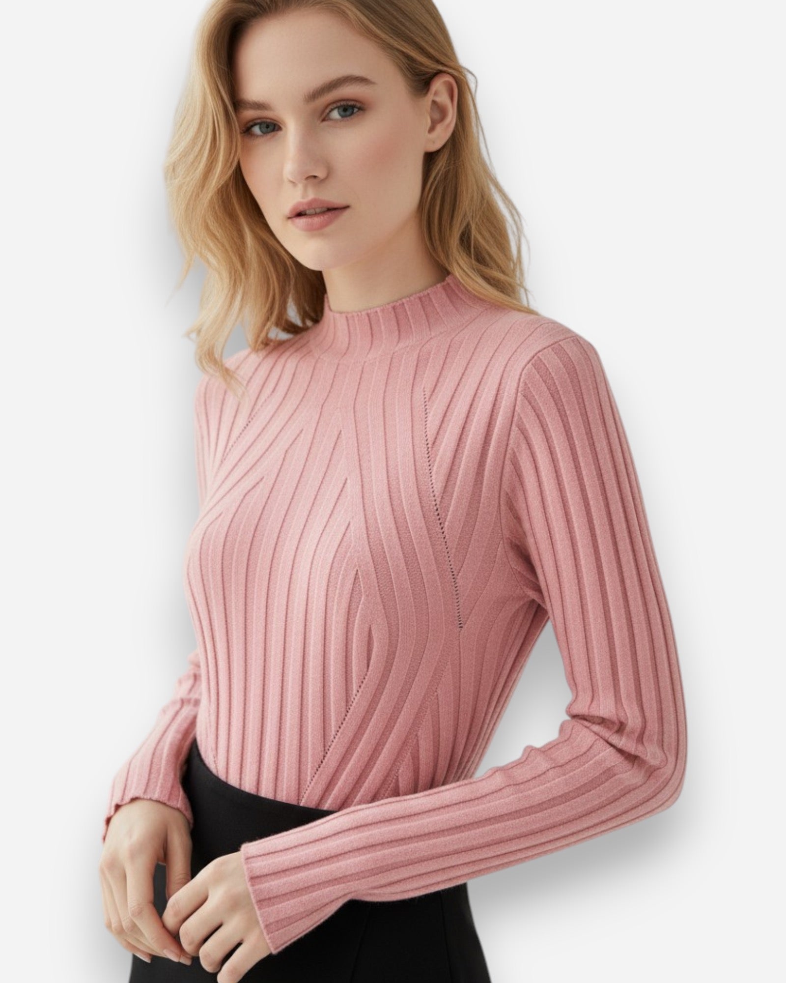 Figurbetonter Damenpullover mit hohem Kragen und langen Ärmeln