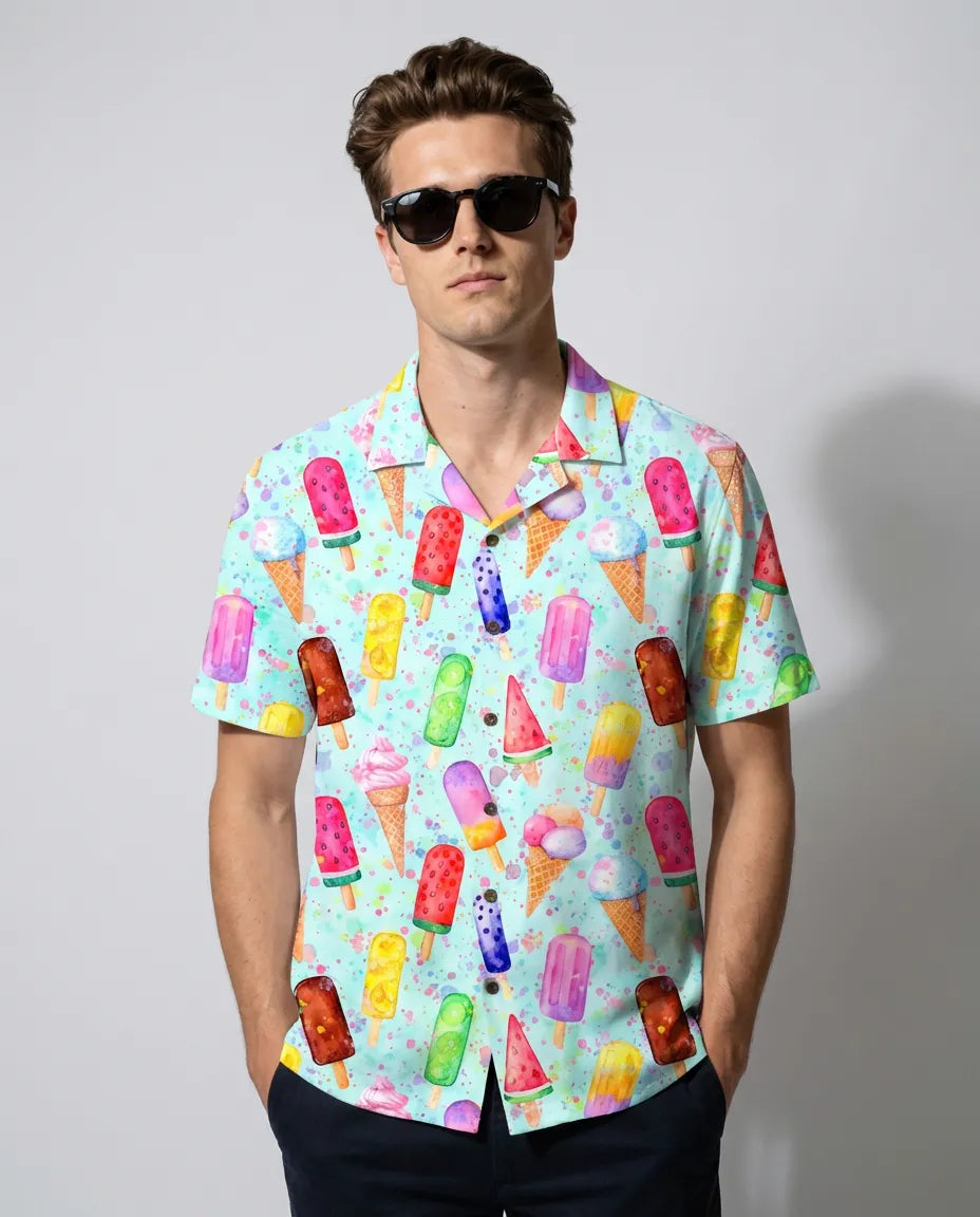 Buntes Kurzarmhemd für Herren mit Allover-Print und bequemer Passform