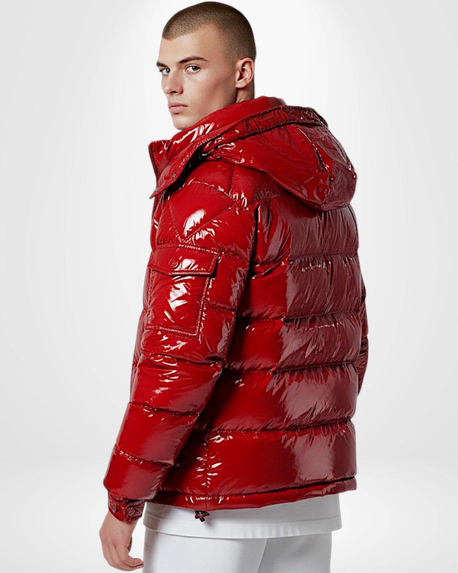 Herren Pufferjacke mit Kapuze und glänzender Oberfläche