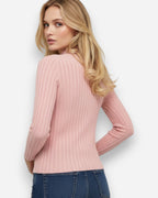 Figurbetonter Damenpullover mit hohem Kragen und langen Ärmeln