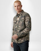 Shirtjacke für Herren im Camouflage-Design mit Knopfverschluss und Brusttaschen