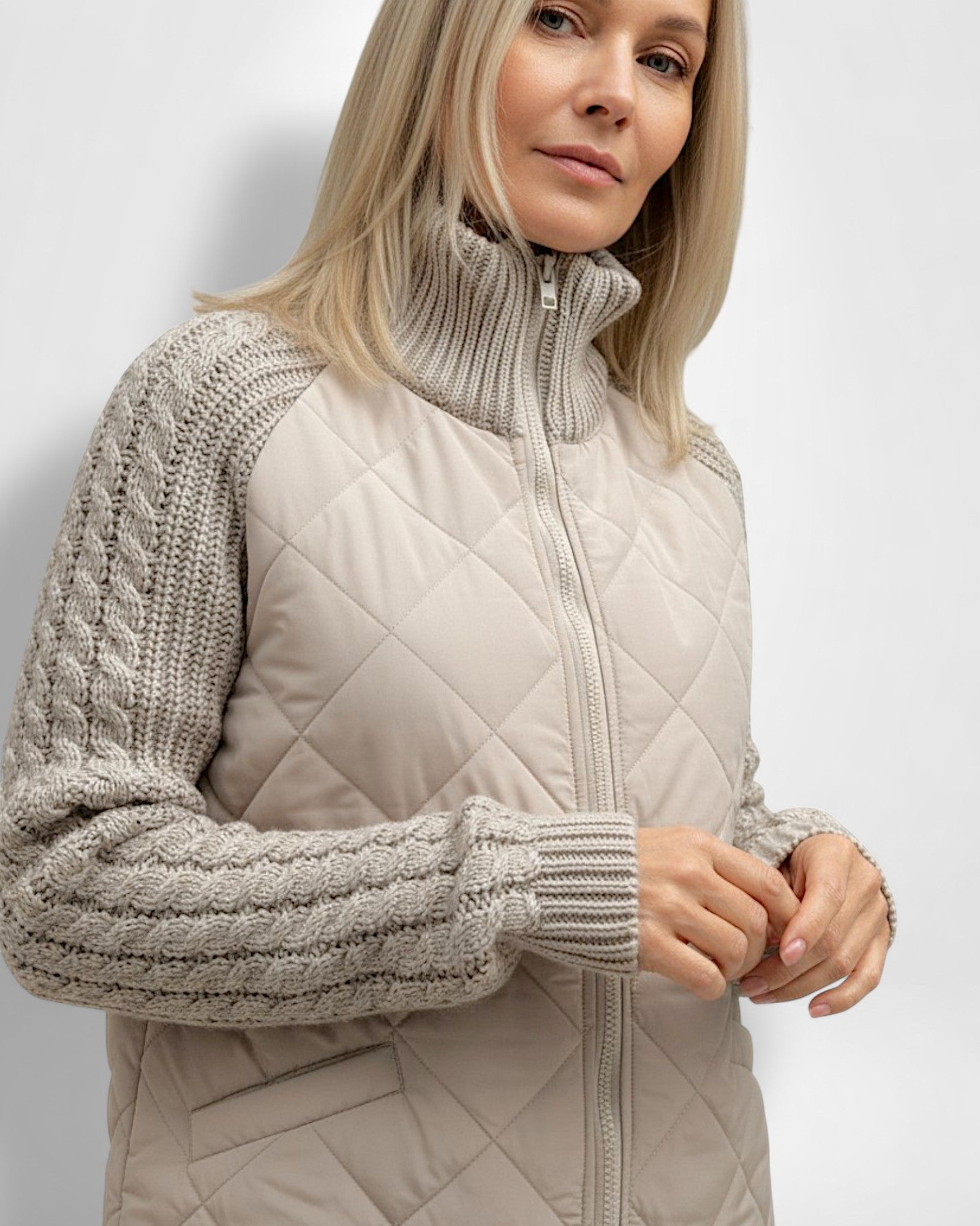 Stepp Strickjacke für Damen mit geripptem Kragen