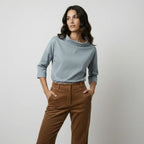 Bluse für Damen mit weitem Stehkragen in geradem Schnitt und 3/4-Ärmeln