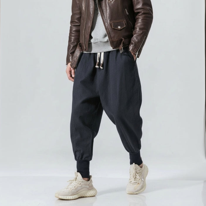 Weite Freizeithose für Herren mit hohen Bündchen und Kordelzug