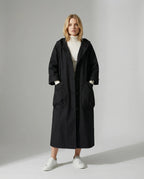 Langer Trenchcoat für Damen mit geradem Schnitt und großen Seitentaschen
