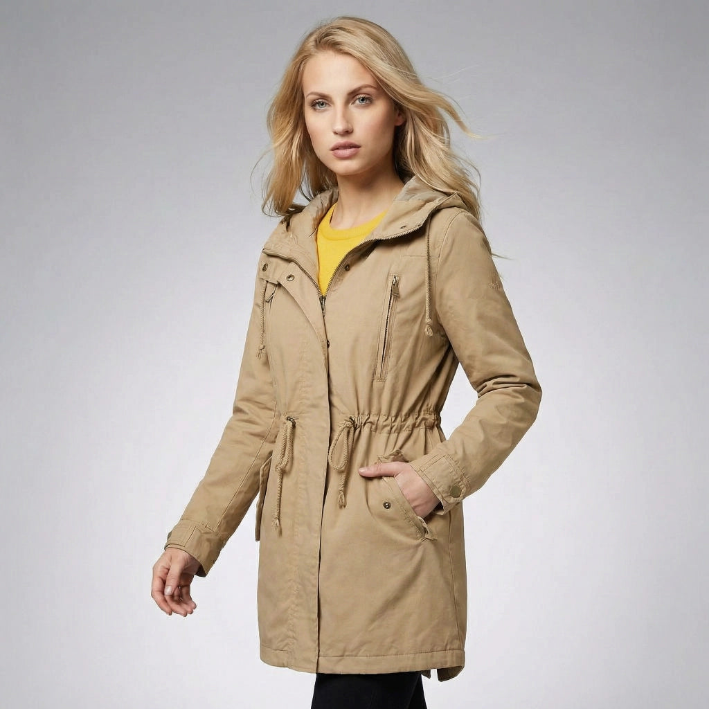 Leichte Damen Jacke für den Frühling mit Kapuze