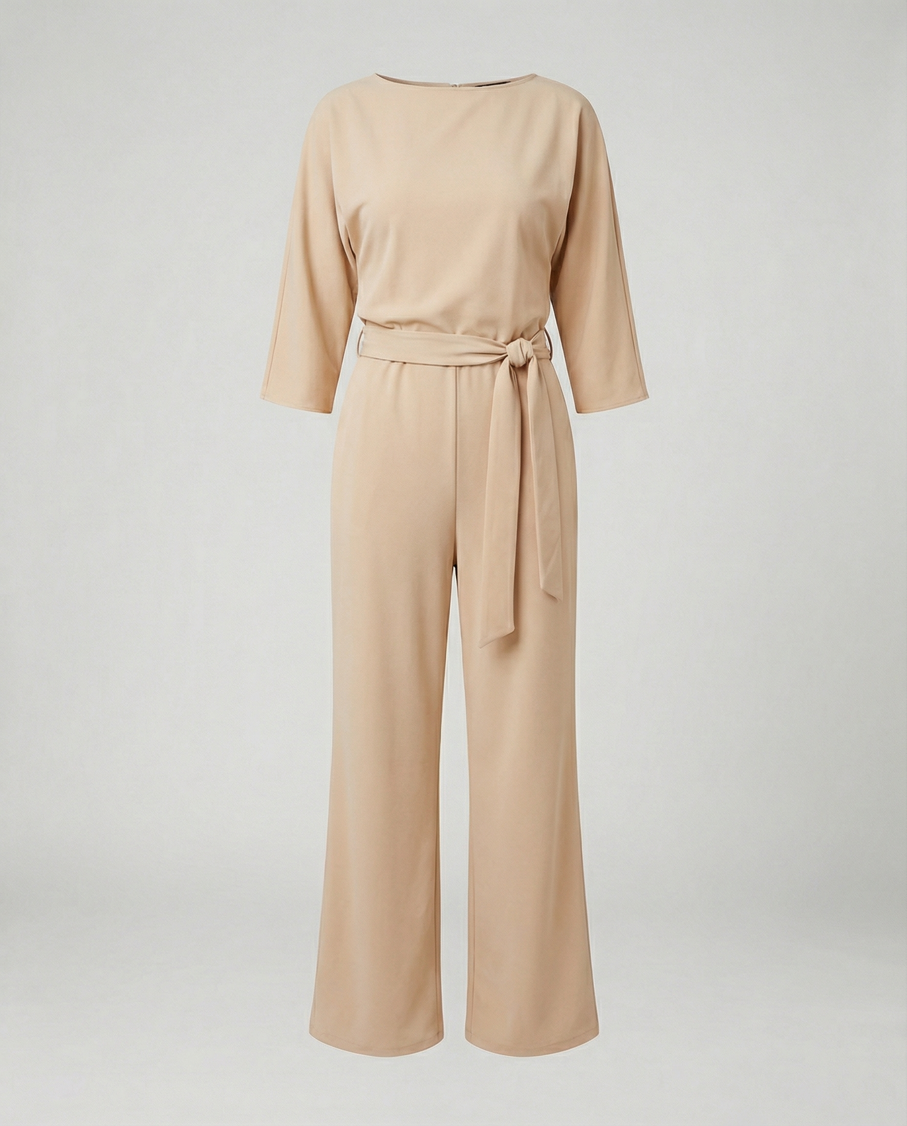 Jumpsuit für Damen mit Bindegürtel und Bootausschnitt in weiter Beinform