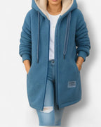 Fleecejacke mit Kapuze für Damen mit weichem Flauschfutter in hüftbedeckender Form