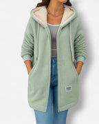 Fleecejacke mit Kapuze für Damen mit weichem Flauschfutter in hüftbedeckender Form