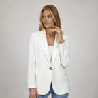Damenblazer im klassischen Schnitt mit weitem Reverskragen und Einknopf