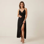 Maxikleid für Damen mit Wickeloptik in ärmelloser Form aus Satin Schwarz 5
