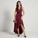 Maxikleid für Damen mit Wickeloptik mit Bindegürtel aus Satin Dunkelrot 1