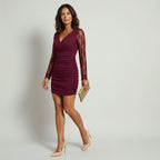 Minikleid für Damen im figurbetonten Stil mit langen Ärmeln aus Spitze Lila 3