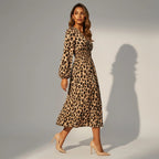 Sommerkleid mit Langarm in Midi Länge mit Leo Print