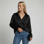 Elegante Satinbluse für Damen mit Knopfleiste und lockerer Passform
