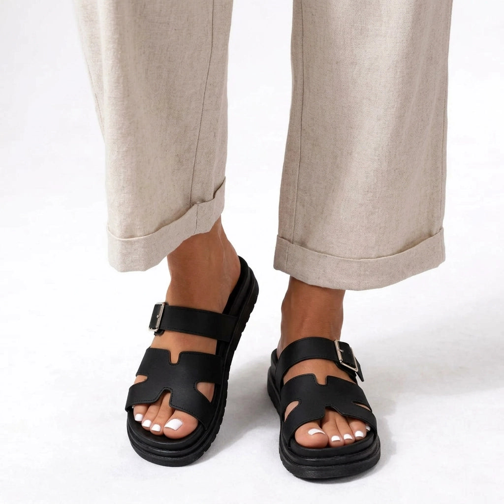 Sandalen für Damen als Pantoletten mit Plateau mit Schnalle Schwarz 1