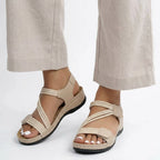 Sandalen für Damen in flacher Form mit Riemchen aus Leder Beige 3