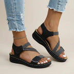 Sandalen für Damen in flacher Form mit Riemchen aus Leder Schwarz 5