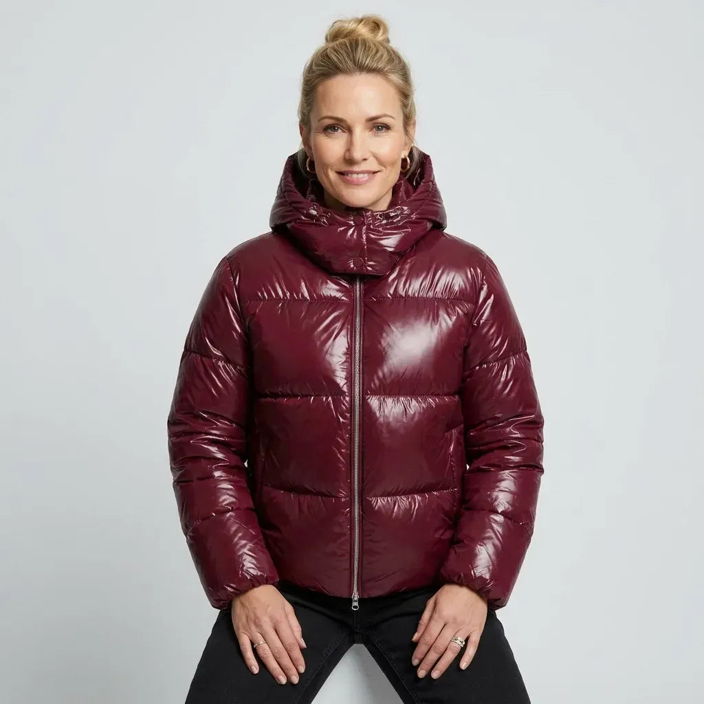 Steppjacke für Damen in glänzender Optik mit Kapuze im sportlichen Stil Bordeaux 3