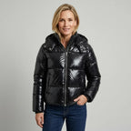 Steppjacke für Damen in glänzender Optik mit Kapuze im sportlichen Stil Schwarz 4