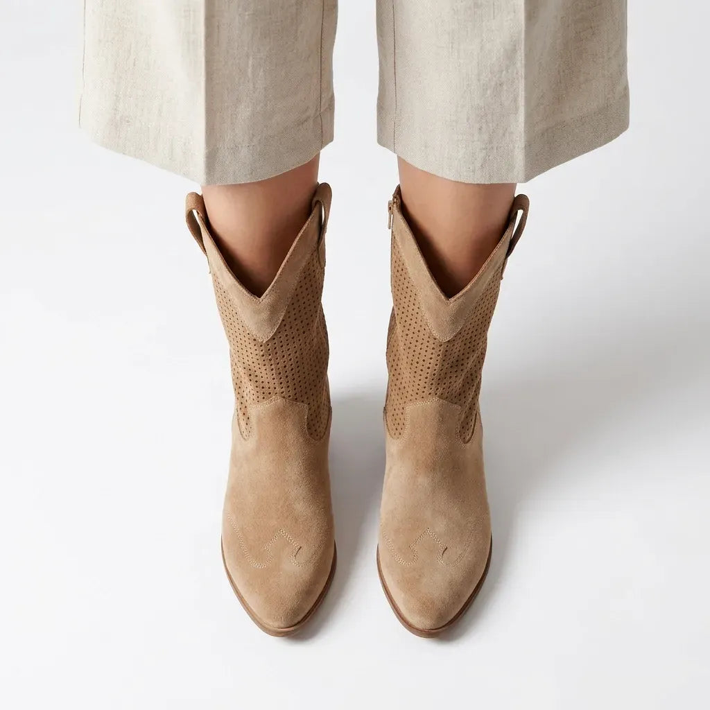 Stiefeletten mit Absatz für Damen mit Kurzschaft aus Veloursleder mit Lochmuster Braun 4