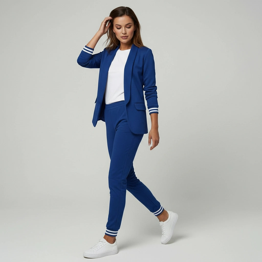Zweiteiliger Hosenanzug für Damen mit elastischen gestreiften Bündchen an Blazer und Hose
