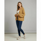 Strickjacke für Damen mit Puffärmeln und offenem Design