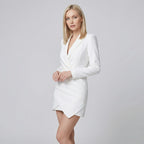 Modernes Blazerkleid für Damen mit Reverskragen im Wickelstil